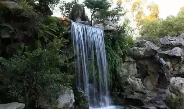 青島別墅景觀設(shè)計如何挑選庭石，您知道嗎?