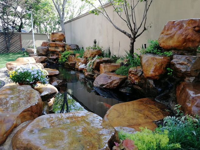 私家庭院設(shè)計(jì)，庭院假山該如何正確設(shè)計(jì)？ 