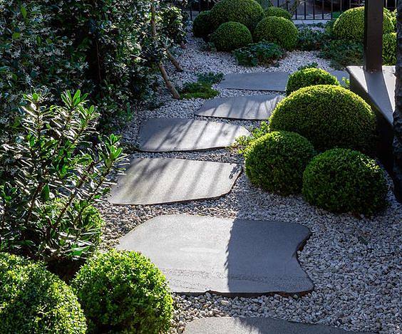 庭院里的汀步應(yīng)該怎樣做？教你打造汀步之美