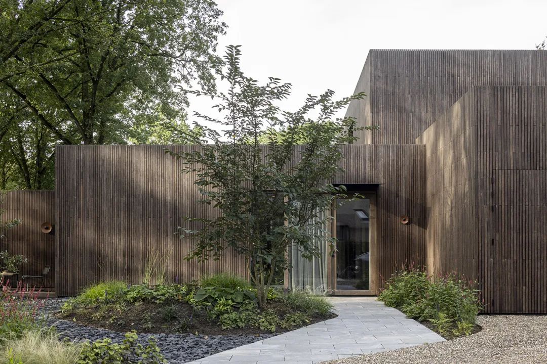 【花園】這樣的陽(yáng)臺(tái)花園，很難不愛(ài)