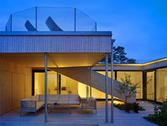 花園這么美全是花草的功勞嗎？戶外家具也很重要！