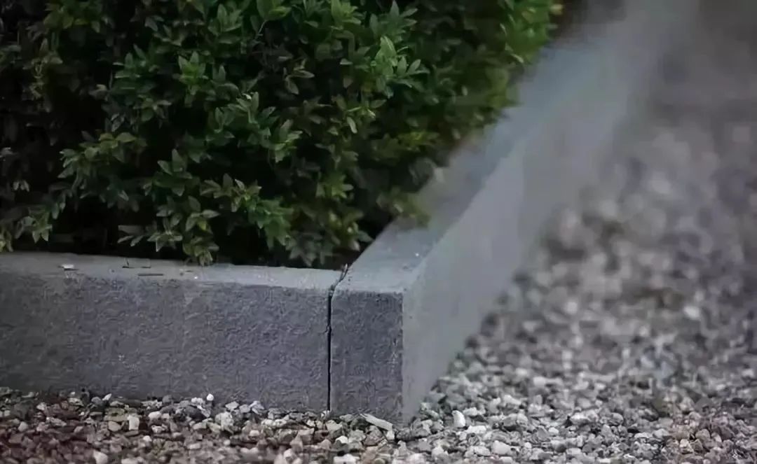 花園收邊，庭院設(shè)計中不可忽視的細節(jié)