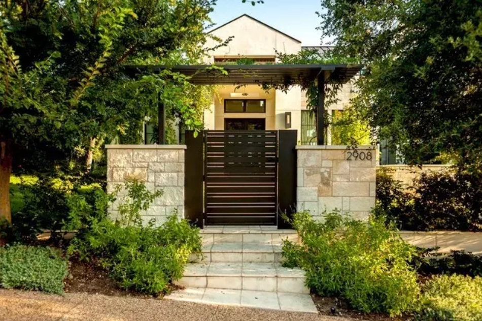 試過在花園中泡澡嗎？在你的庭院里裝上浴缸，幸福感爆棚！