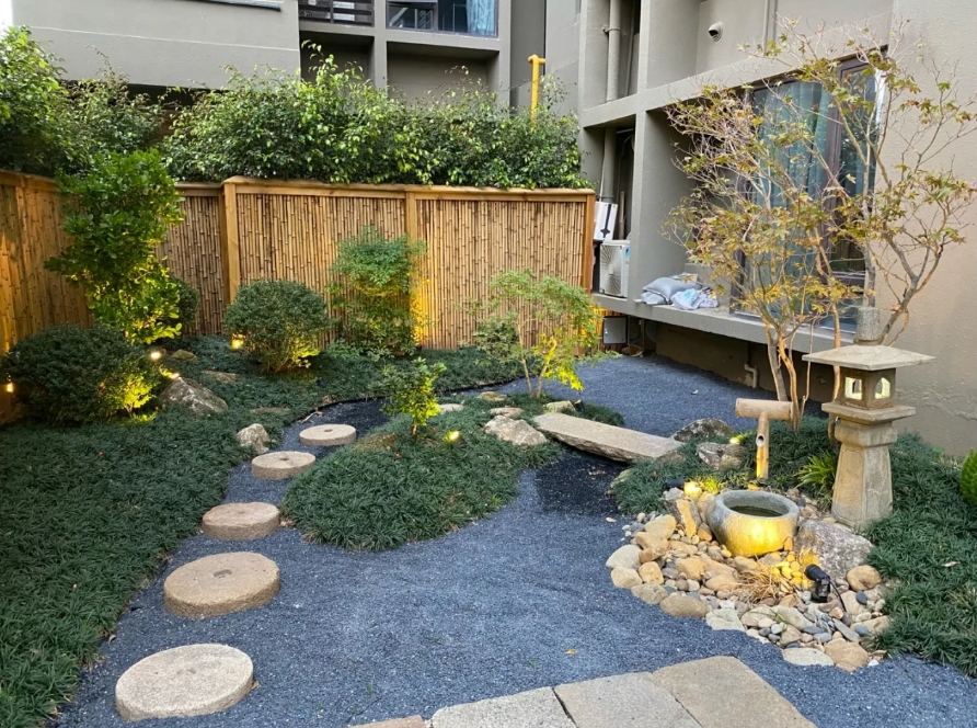 花園改造正當(dāng)時！一起來學(xué)習(xí)這些造園技巧吧！