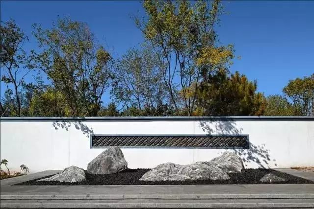 中式山水構(gòu)筑起的中式庭院，才是中國(guó)人最美的院子！