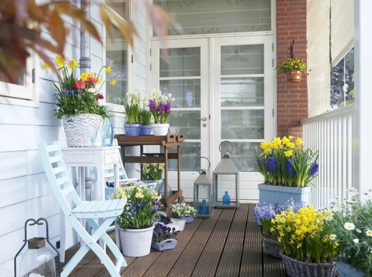 陽臺和花園生活可以并存嗎？當(dāng)然！陽臺花園打造攻略已附上！