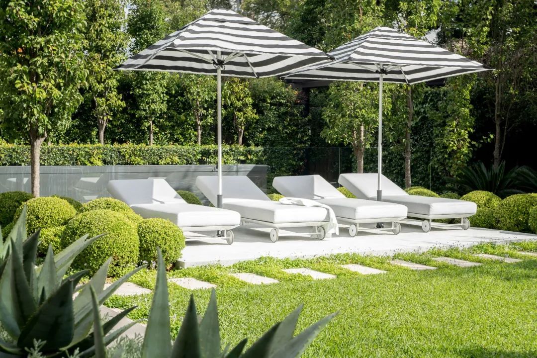 如何平衡傳統(tǒng)和時尚？現(xiàn)代風(fēng)花園告訴你！